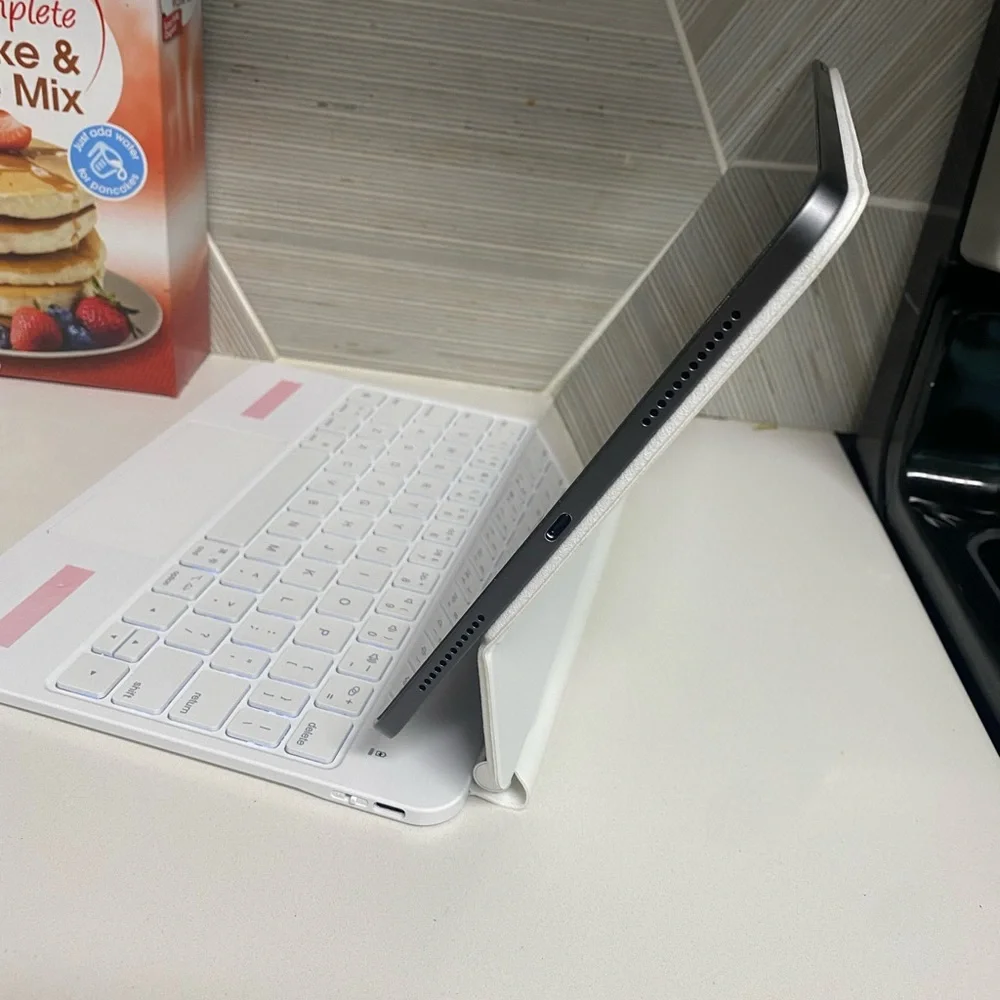 Magic Keyboard for IPad - 11 inches
